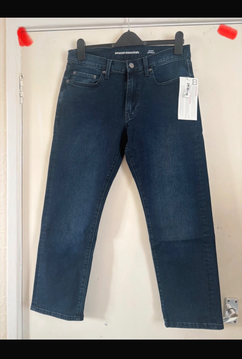 Amazon essentials men’s jeans size 32w,28l