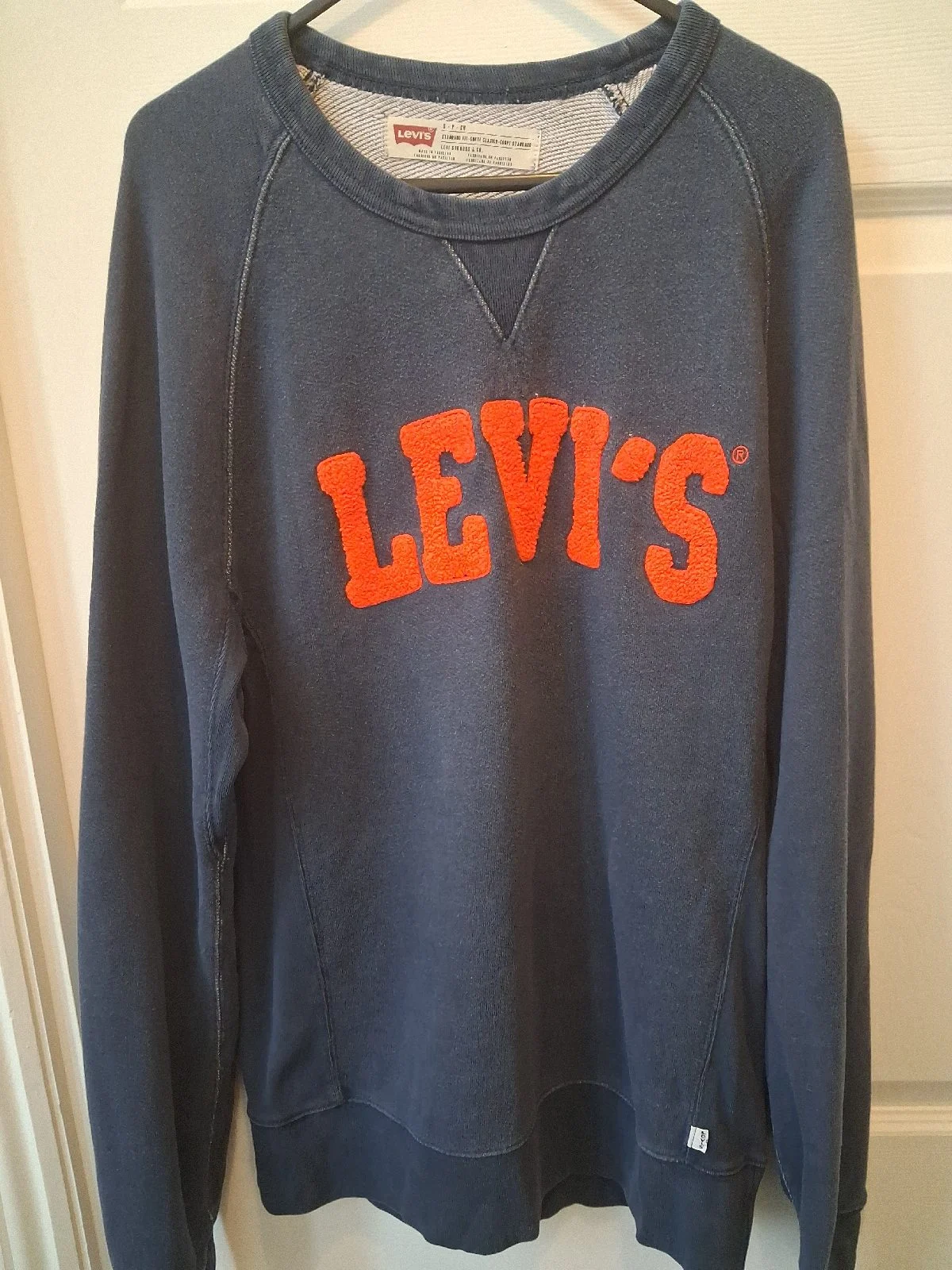 2014 levis navy blue spell out big logo sweatshirt retro Y2K style