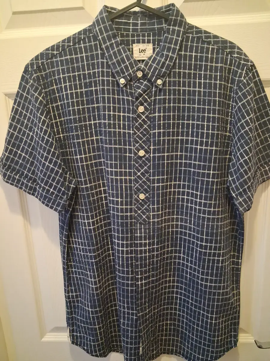 vintage/ y2k mens lee check short sleeved shirt. Size medium VGC