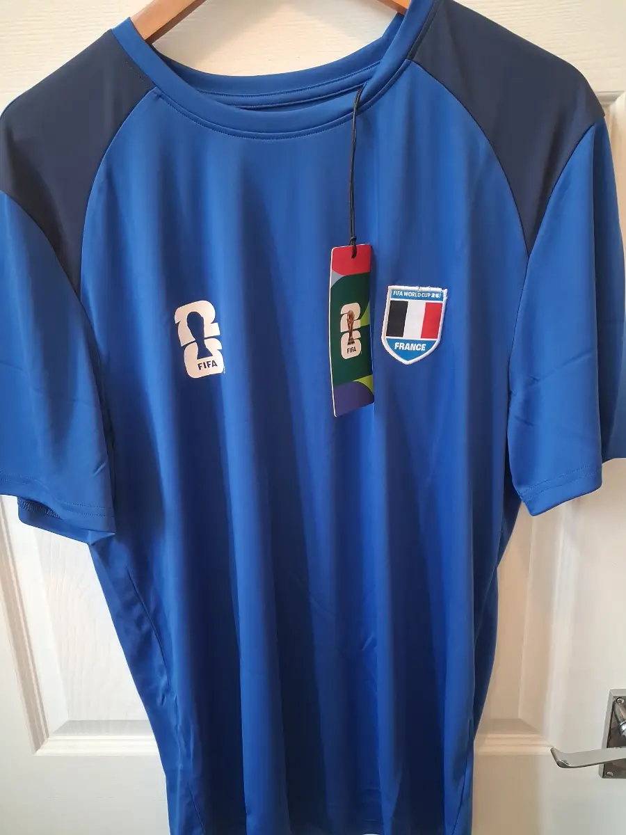 Unisex fifa world cup 2026 france top uk size large NEW WITH TAG