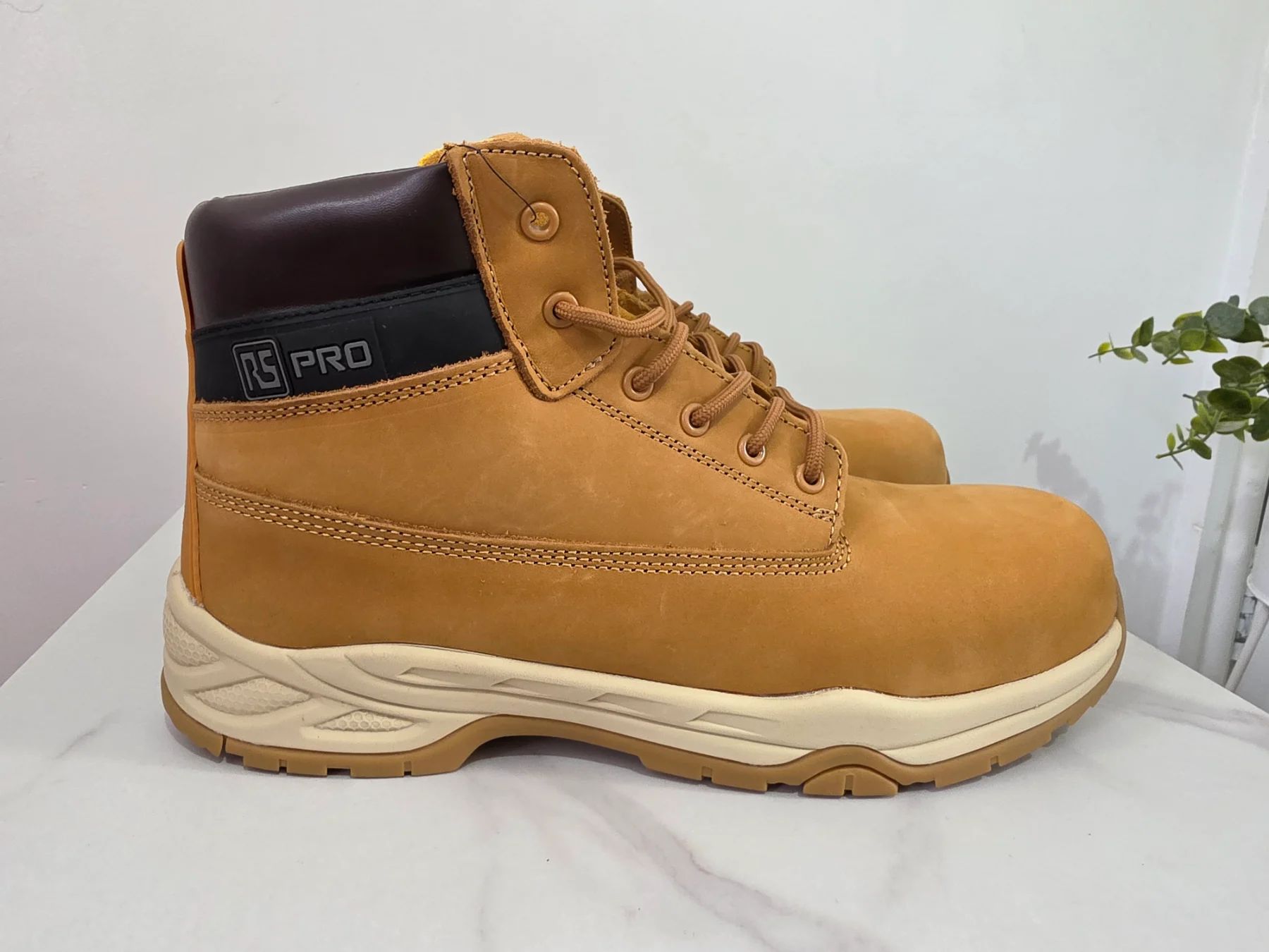 RS PRO Safety Boots Size 11 S3S Rated Workwear Boots Y2K Aesthetic Gorpcore Style