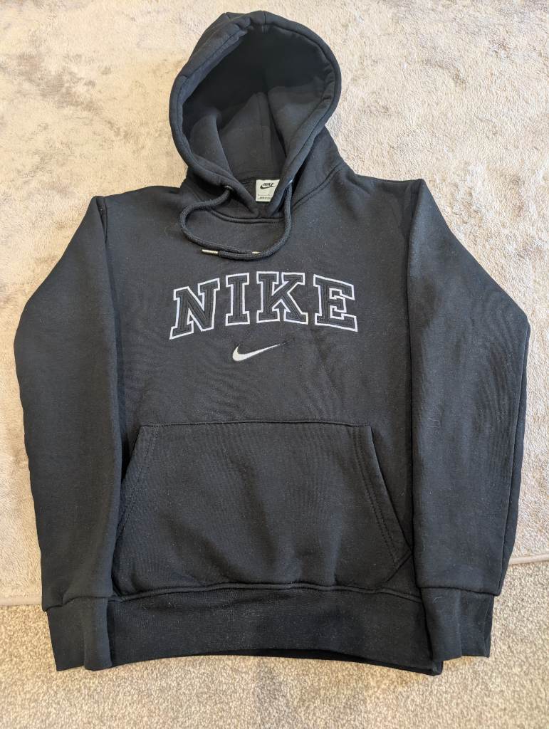 Nike hoodie size small