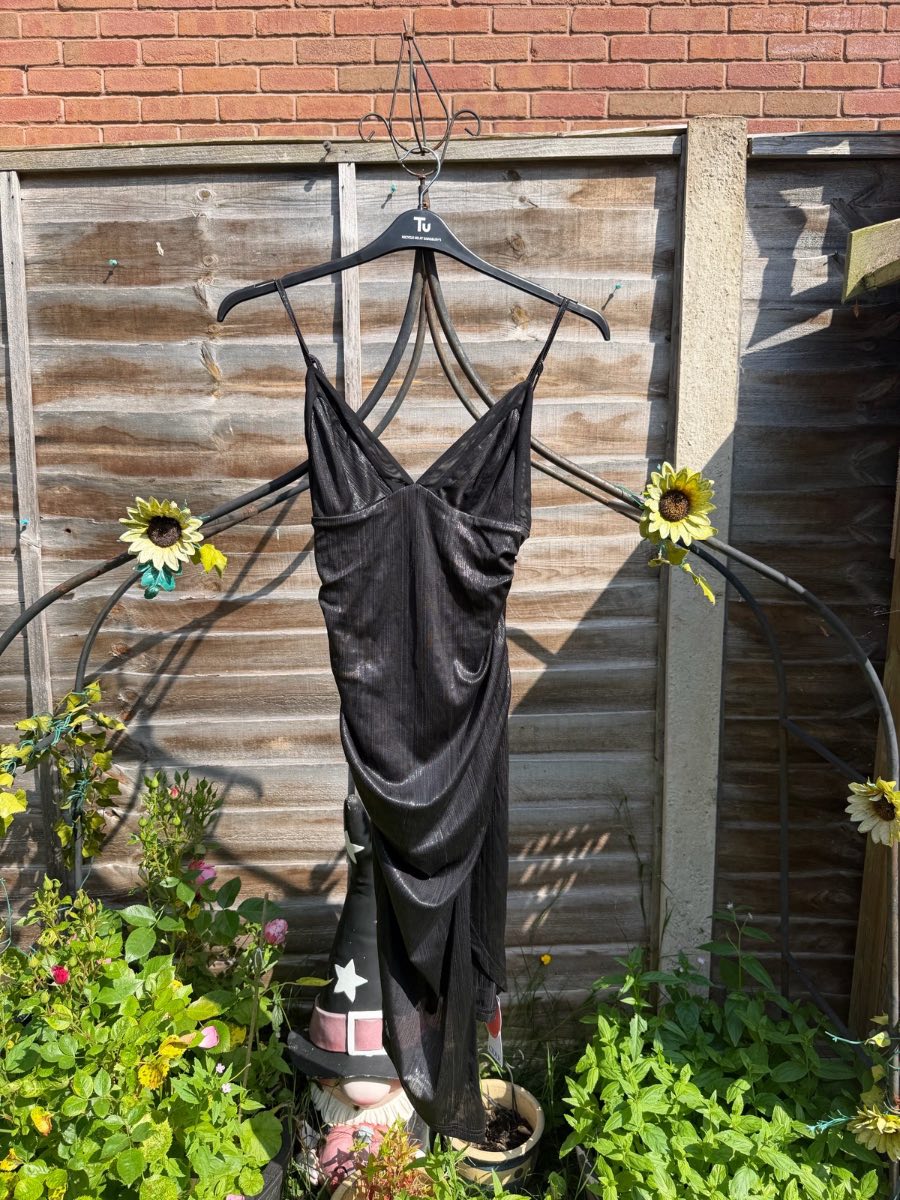 CIDER Metallic V-Neck Ruched Black Midi Dress