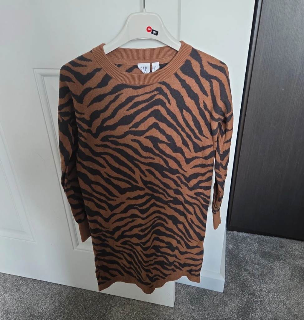 Gap Tiger Print Knitted Jumper Dress – Age 6–7 Years