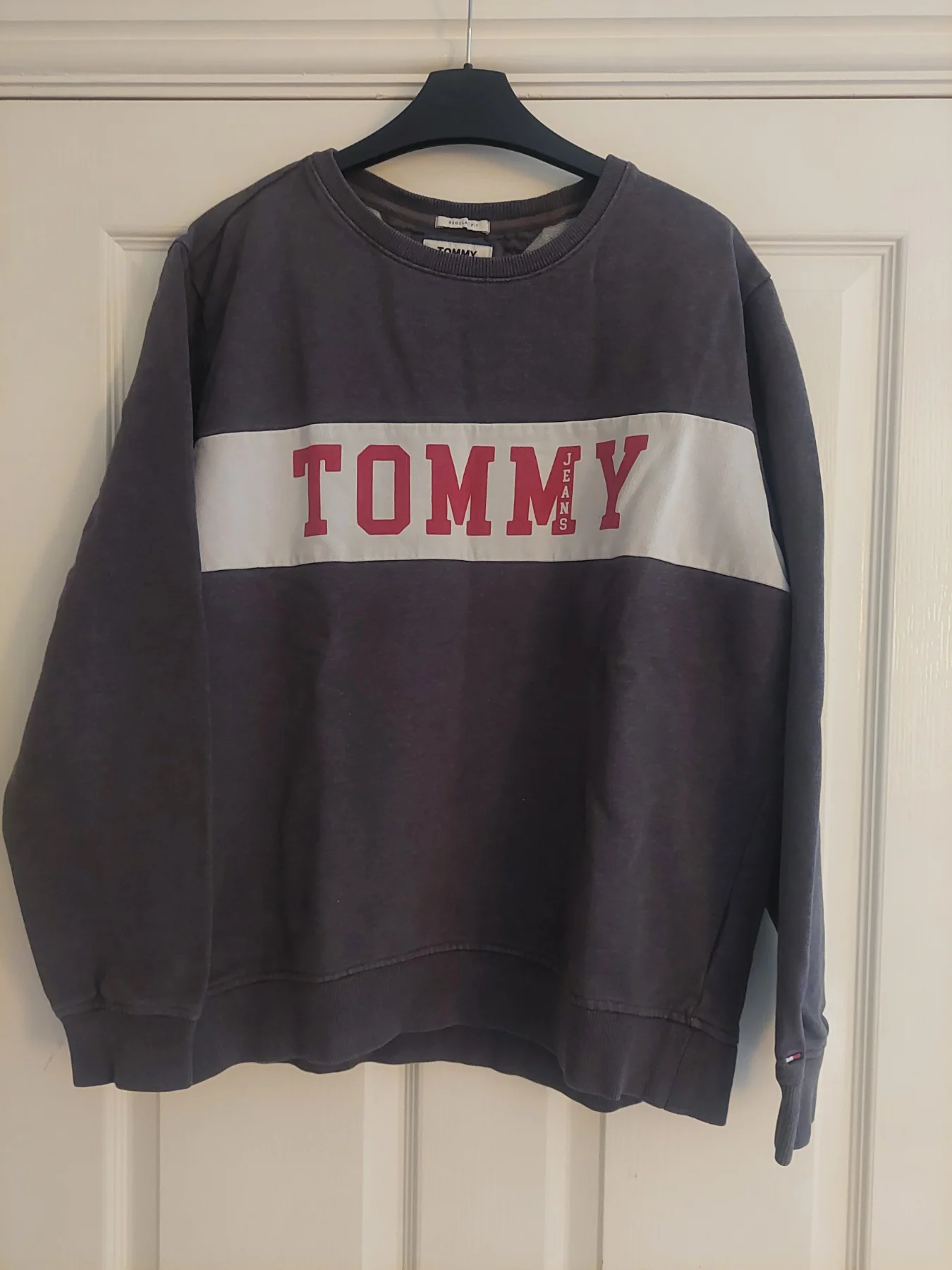 Men's Tommy Jeans grey & white jumper Size Large