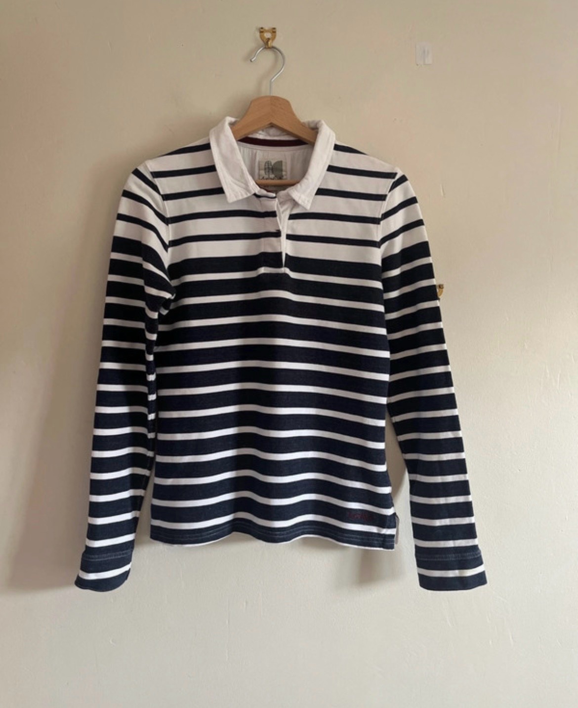 Weird fish size 10 Rugby style top navy and blue striped
