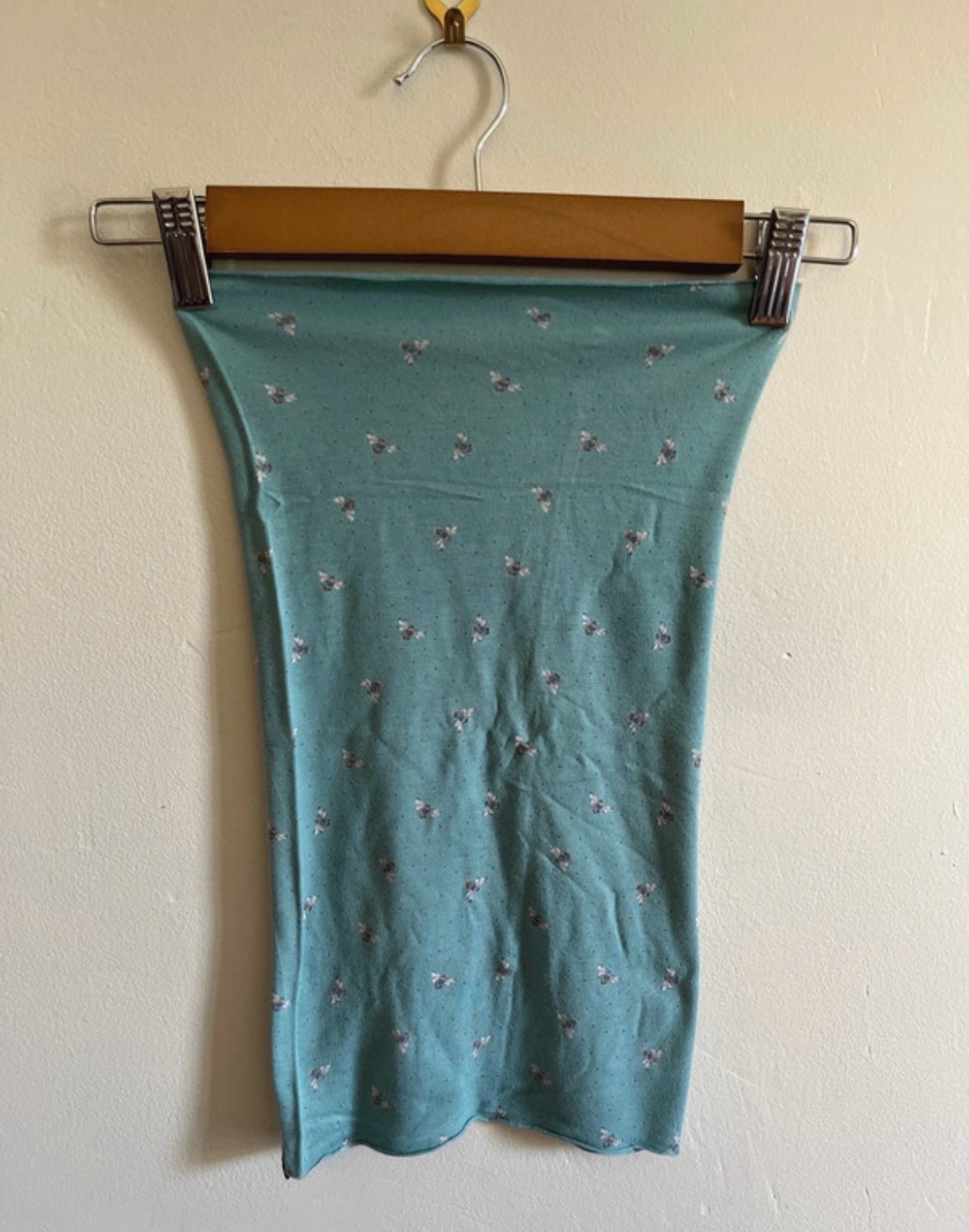 FatFace walking scarf/buff turquoise bee design