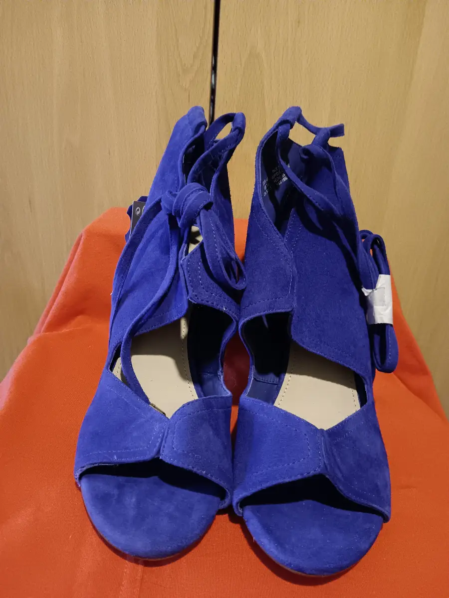 Blue real suede open toe lace up ankle shoes 7.5