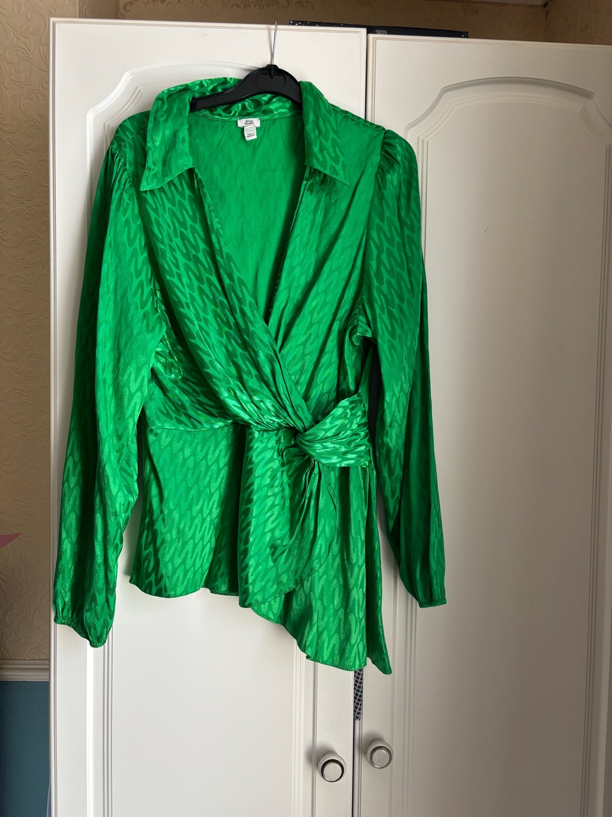 River island Green blouse Jacquard Wrap size 16