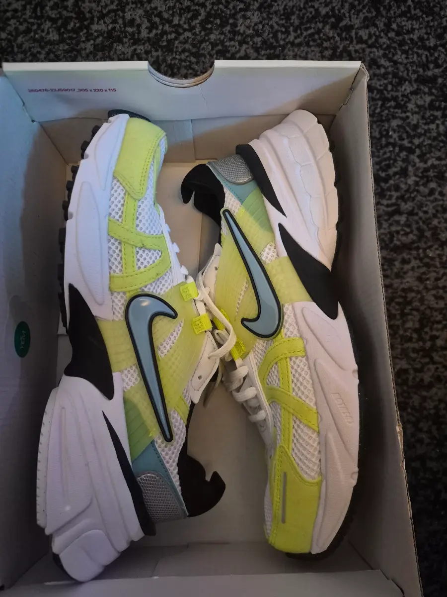 Nike v2k