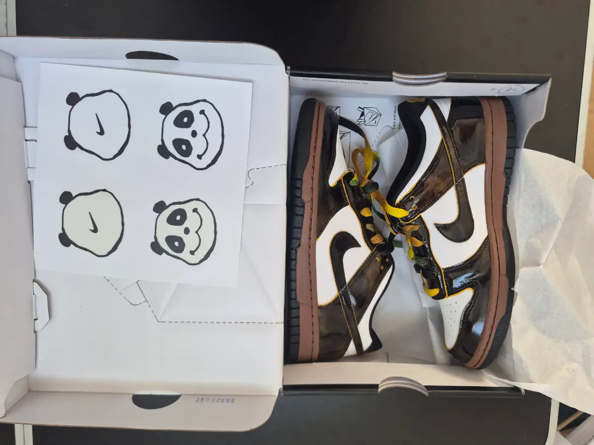 panda dunks low se monium edition