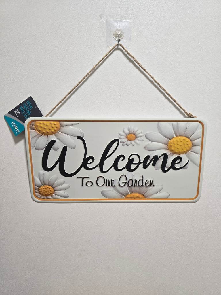 Garden metal welcome hanging wall sign