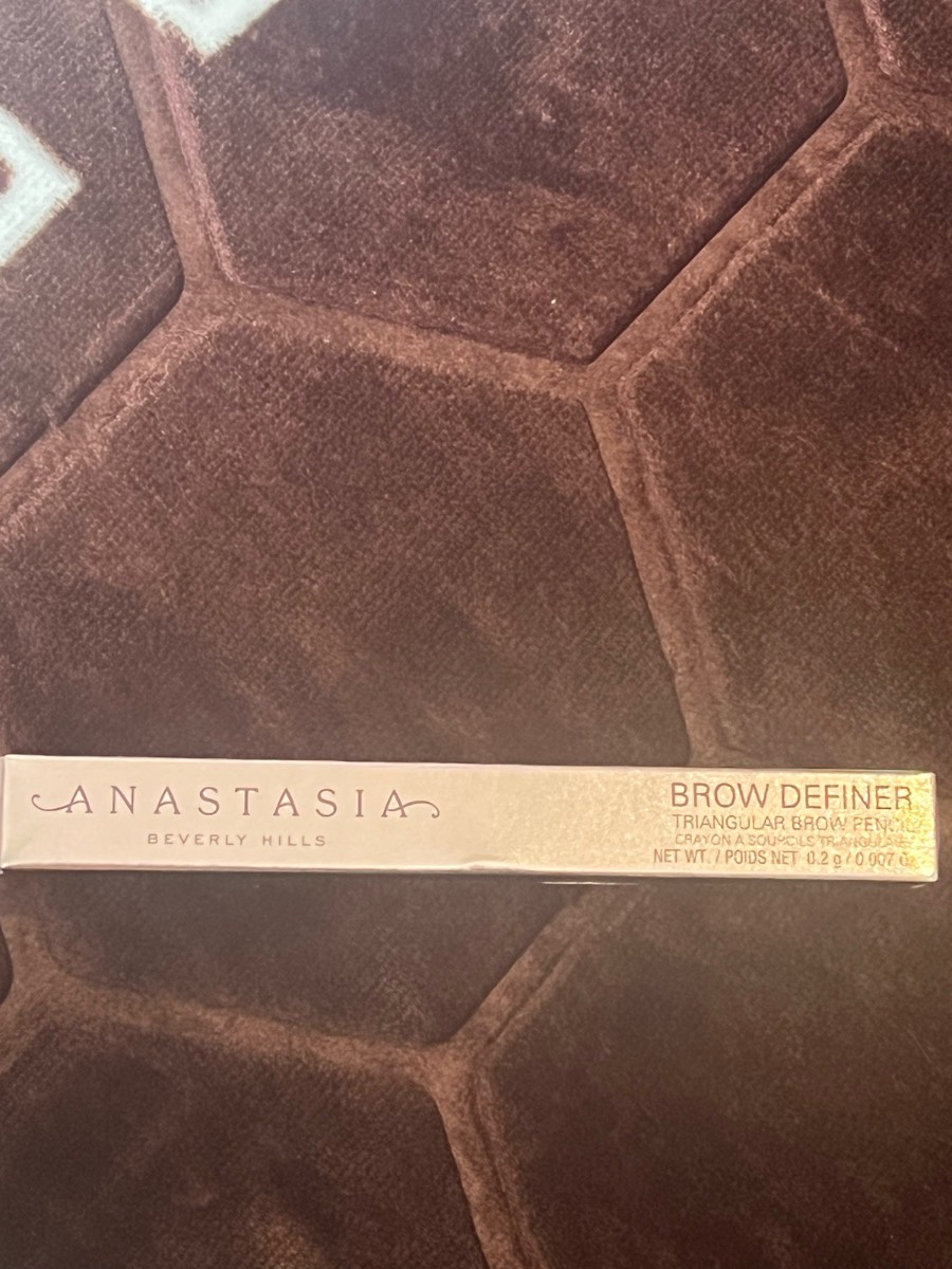 Anastasia Beverly Hills brow definer