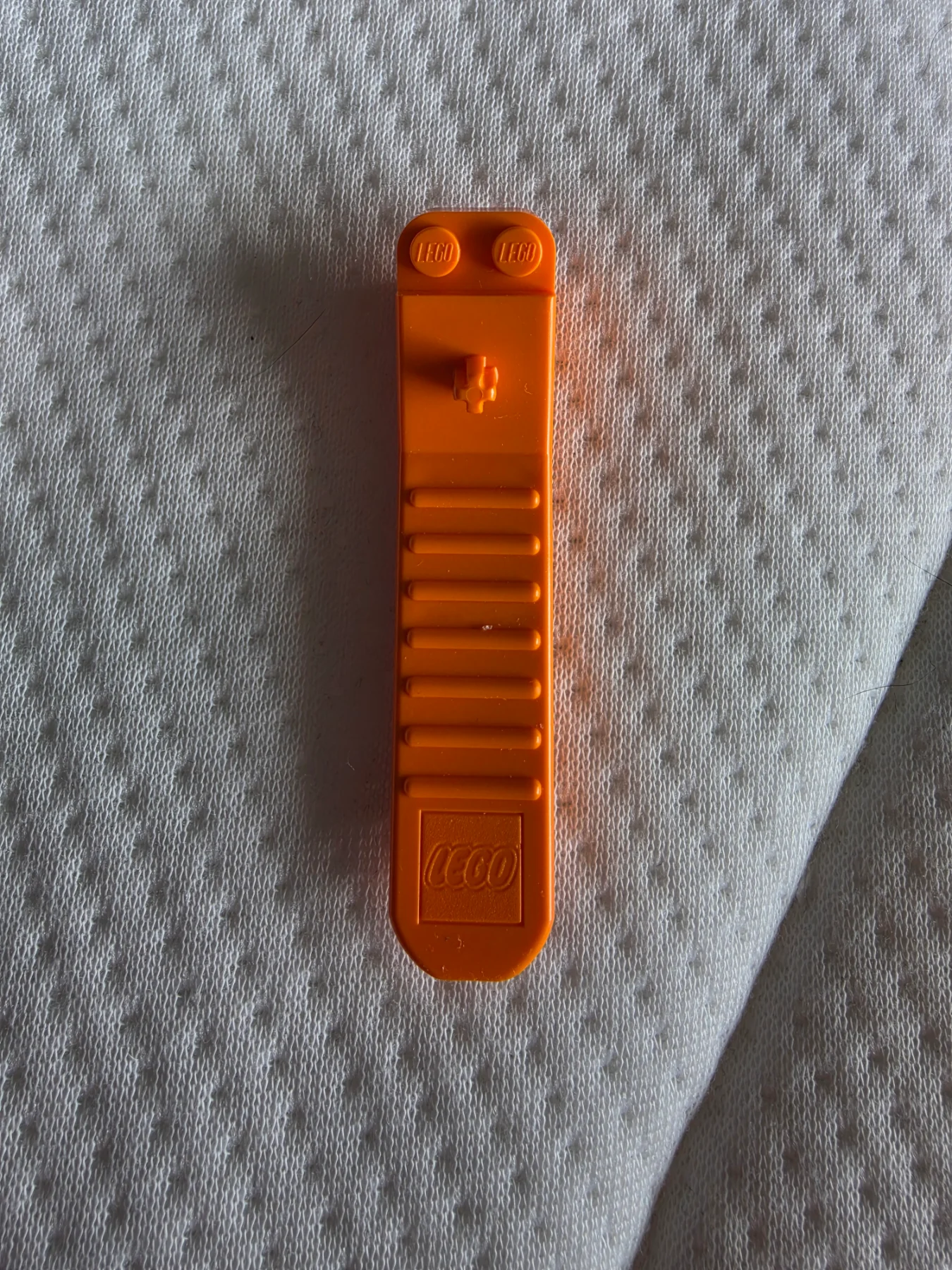 Lego orange brick seperator