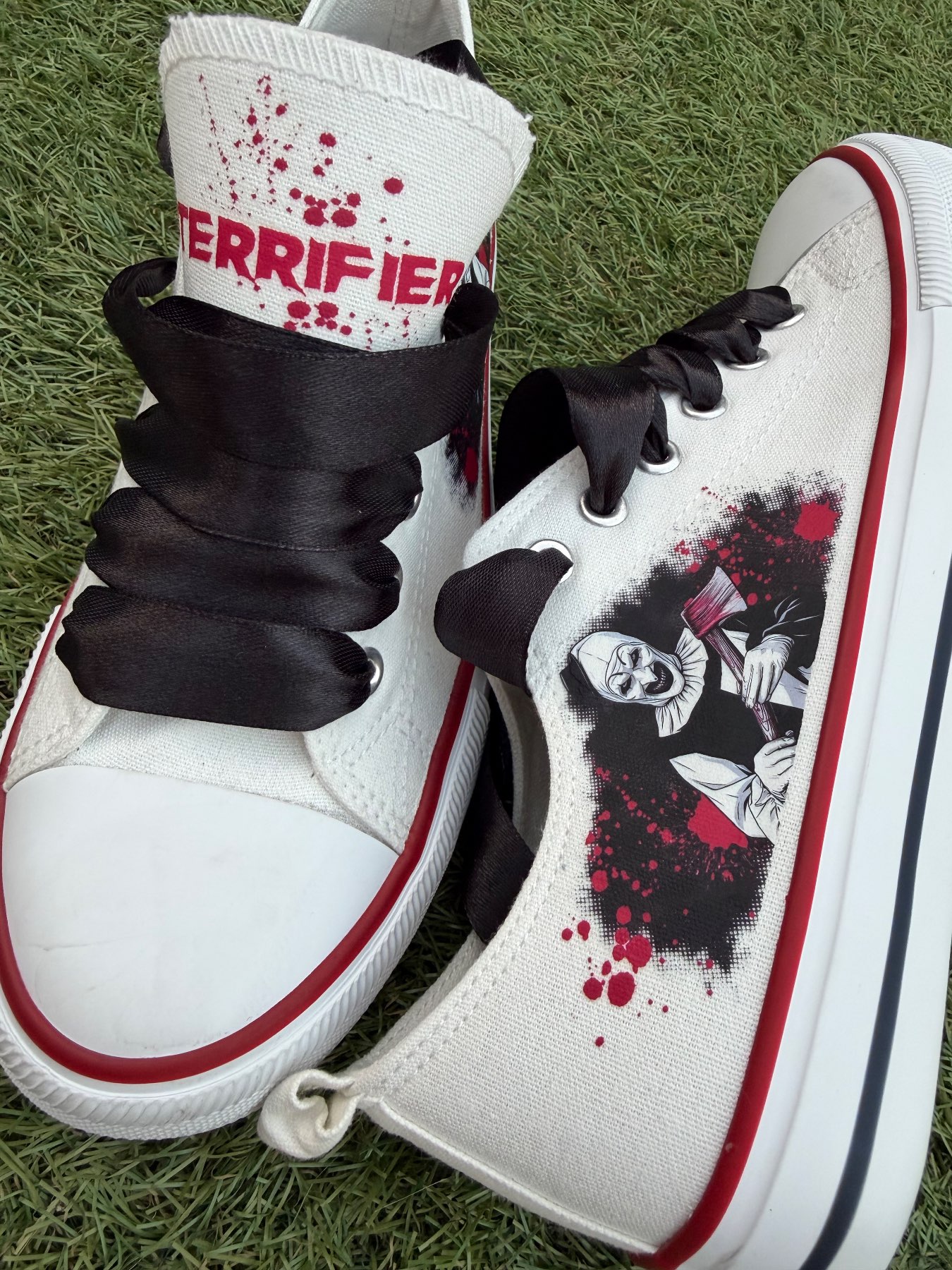 Terrifier custom trainers