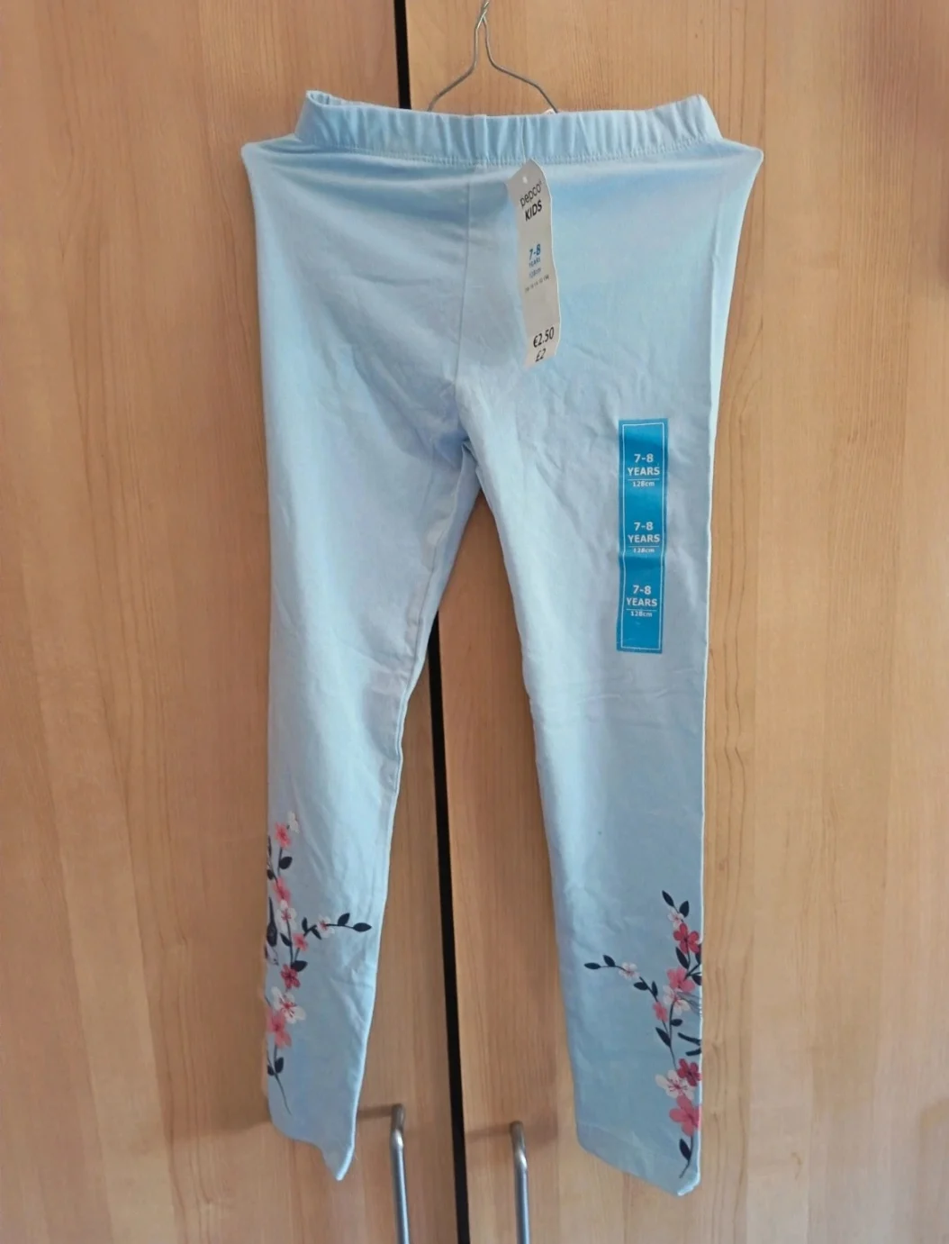 Light blue girls leggings 7-8 Years