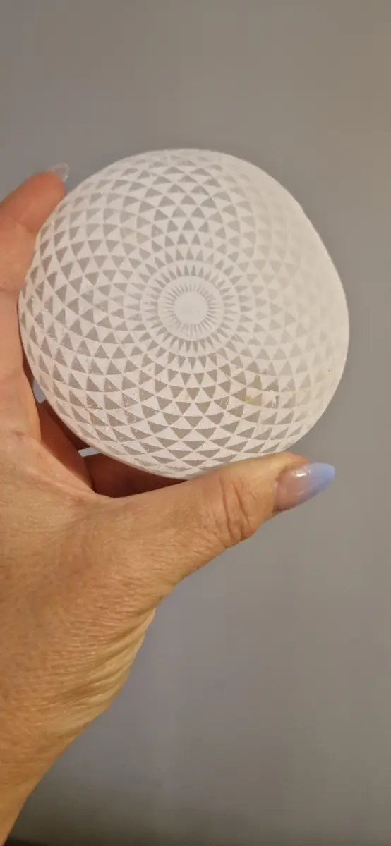 Selenite circular charging plate