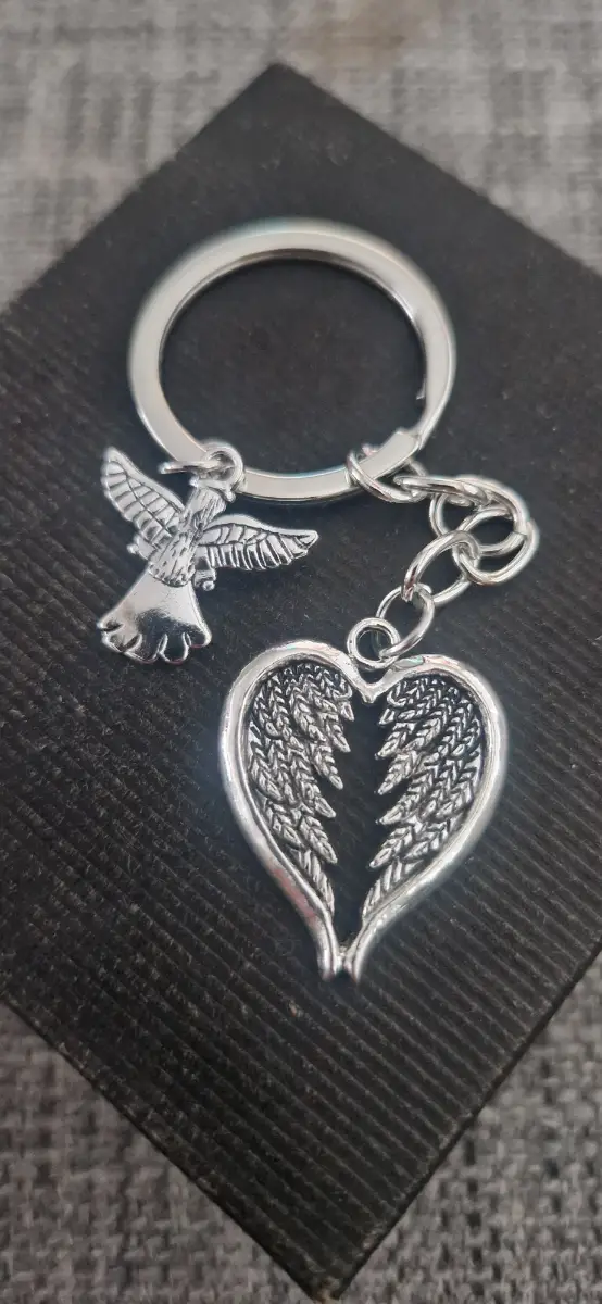 Double dangle Angel / wings key ring.