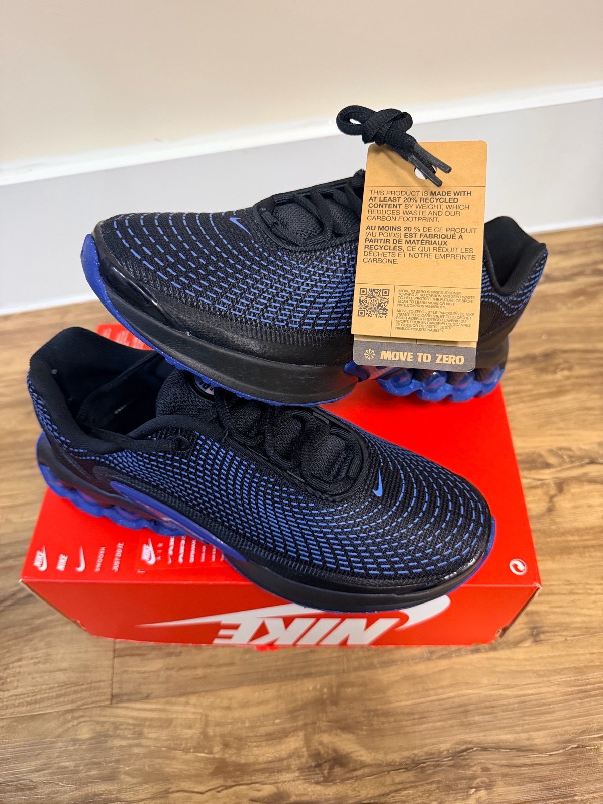 Nike Air Max Dn (GS) Black / Court Blue – UK 5 – New With Tags