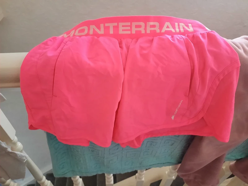 Ladies monterrian pink shorts size xsmall