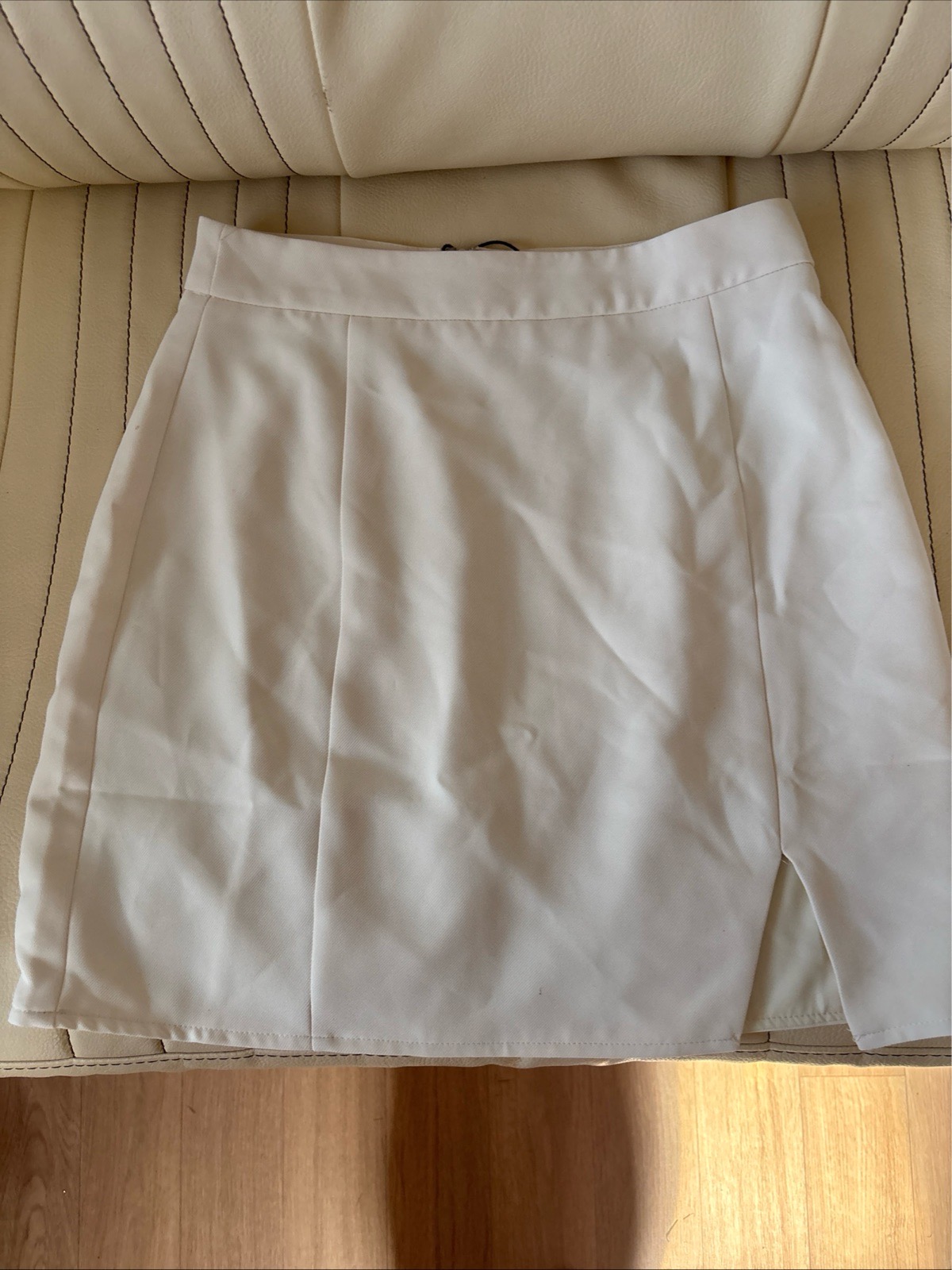 Showpo White Mini Skirt Size 8 AU/UK 8 – Brand New With Tags – Elegant Tailored A-Line Skirt – Summe