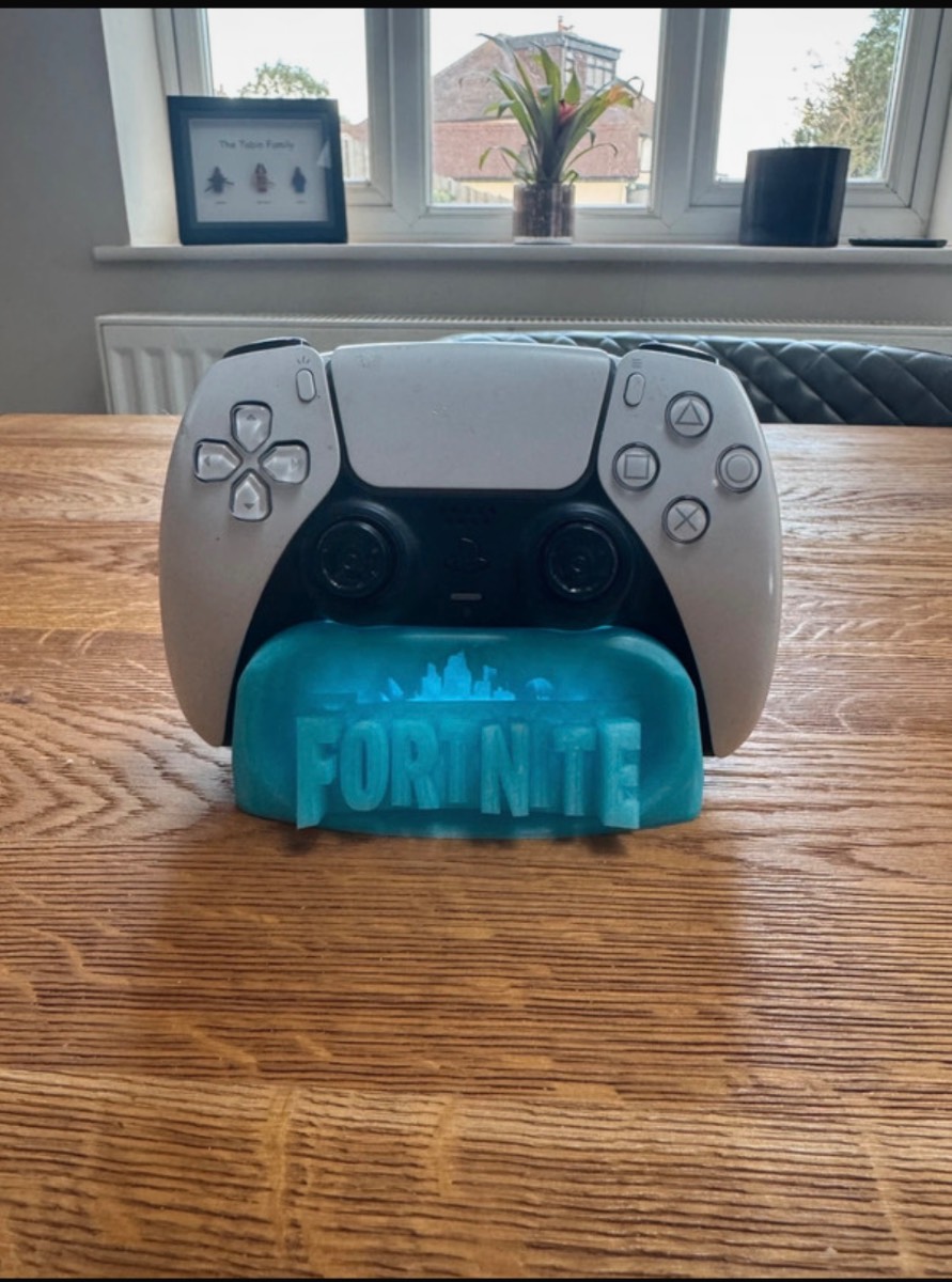 3D Printed Glow in the dark Fortnite PS controller stand