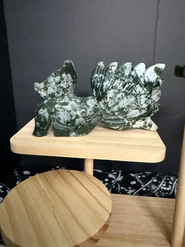 Moss Agate 9 Tail Fox