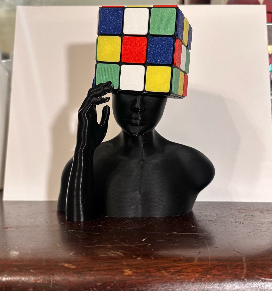 3D Printed Rubik’s Cube Man Statue – Modern Abstract Desk Decor – Plastic Figurine