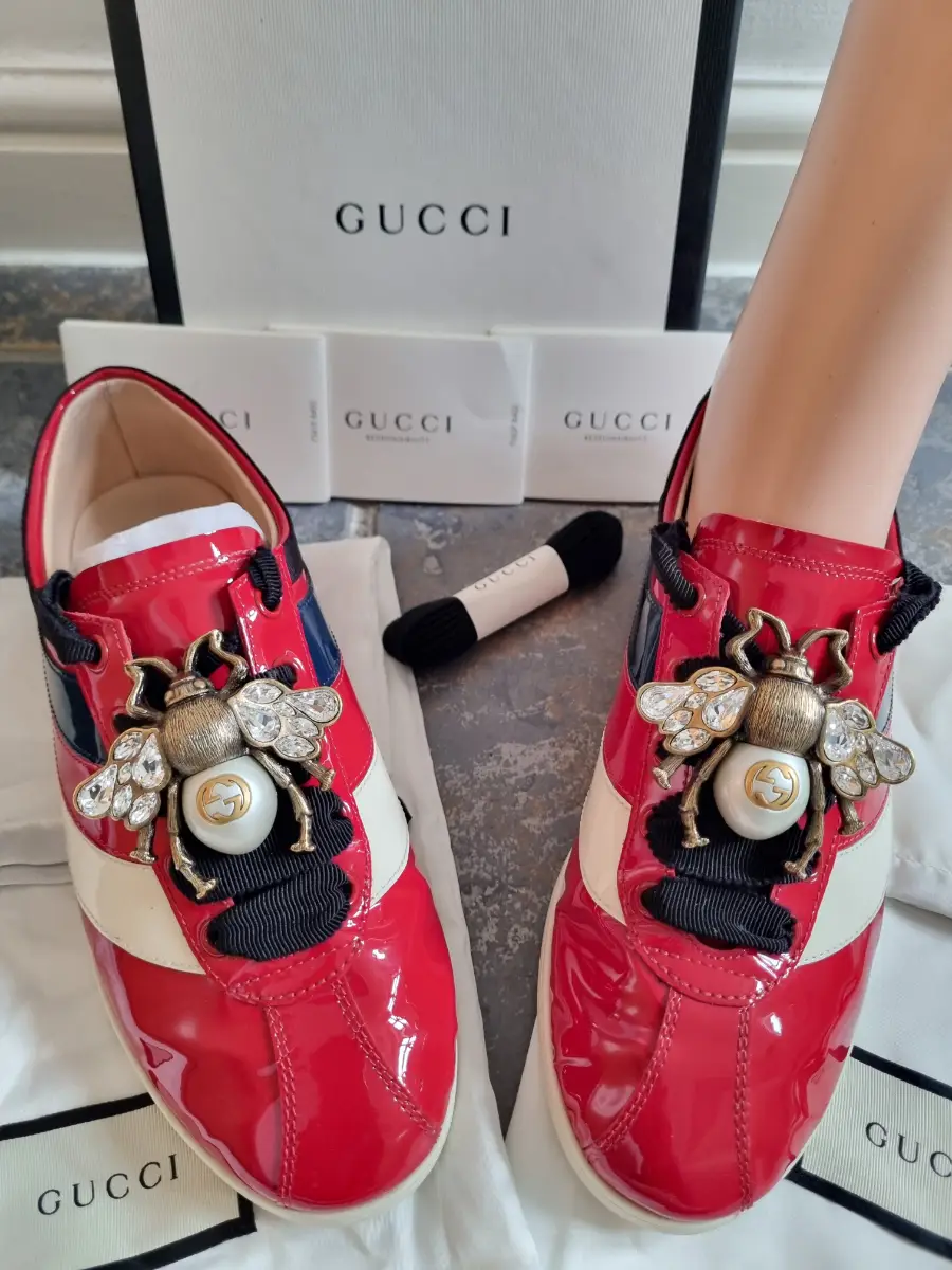 WOMENS GUCCI FALACER PATENT BEE LEATHER TRAINERS SIZE 4.5 / 5 / OR EU 37.5 / RED. BOX