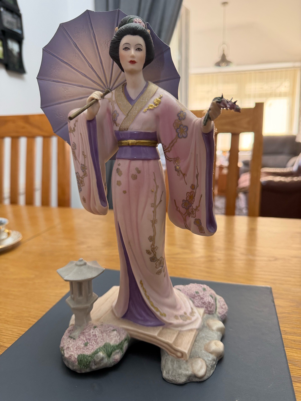 Yoshiko Fine Porcelain Figurine – Franklin Mint – Manabu Saito
