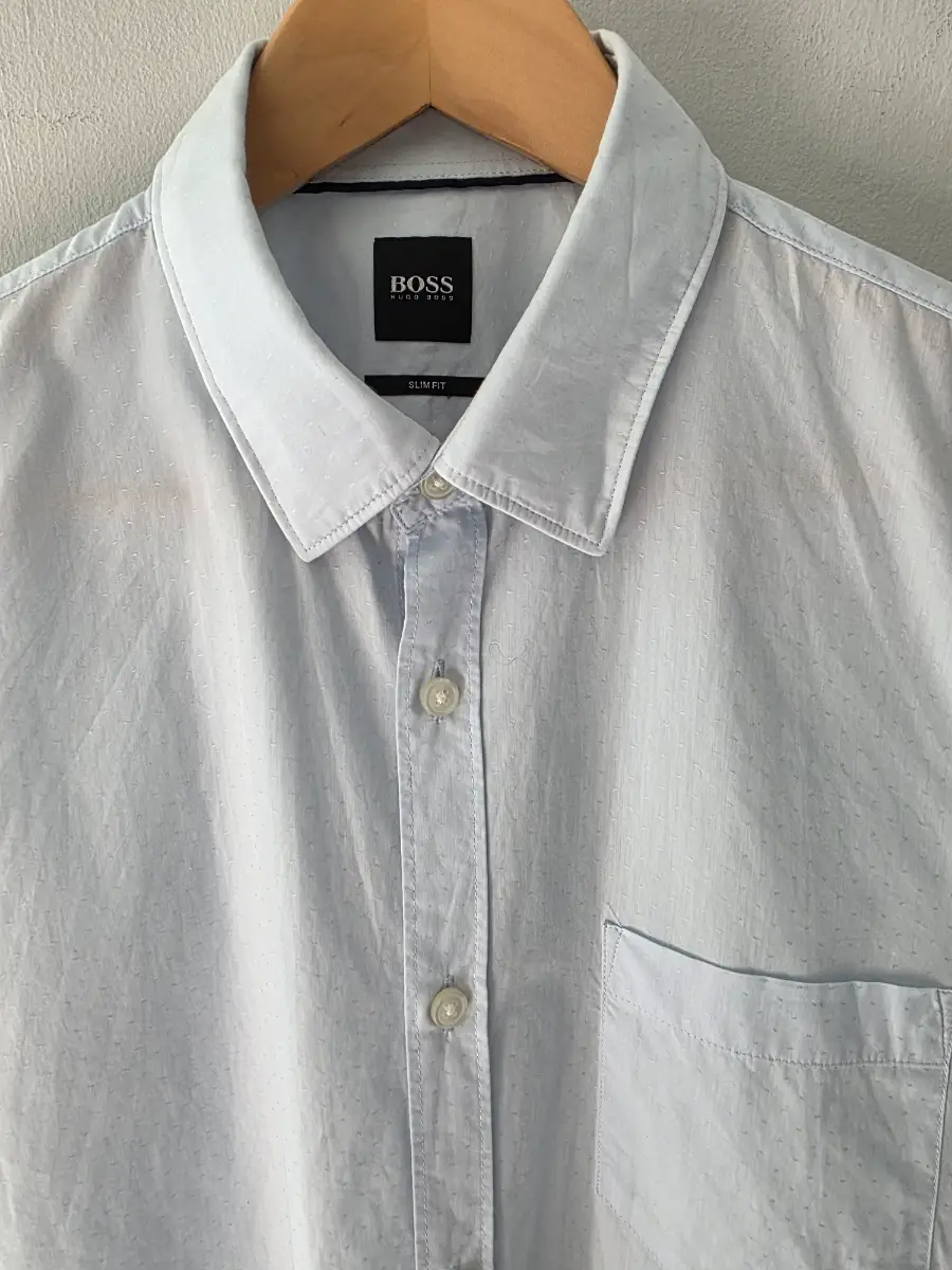 Hugo Boss Size Medium Slim Fit Light Blue Short Sleeved Shirt 100% Cotton VGC