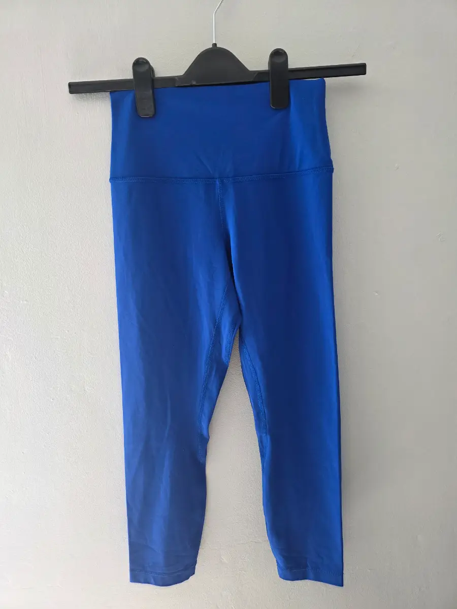 Lululemon Size UK10 (US6) ROYAL BLUE ALIGN 23" Cropped Leggings New Without Tags