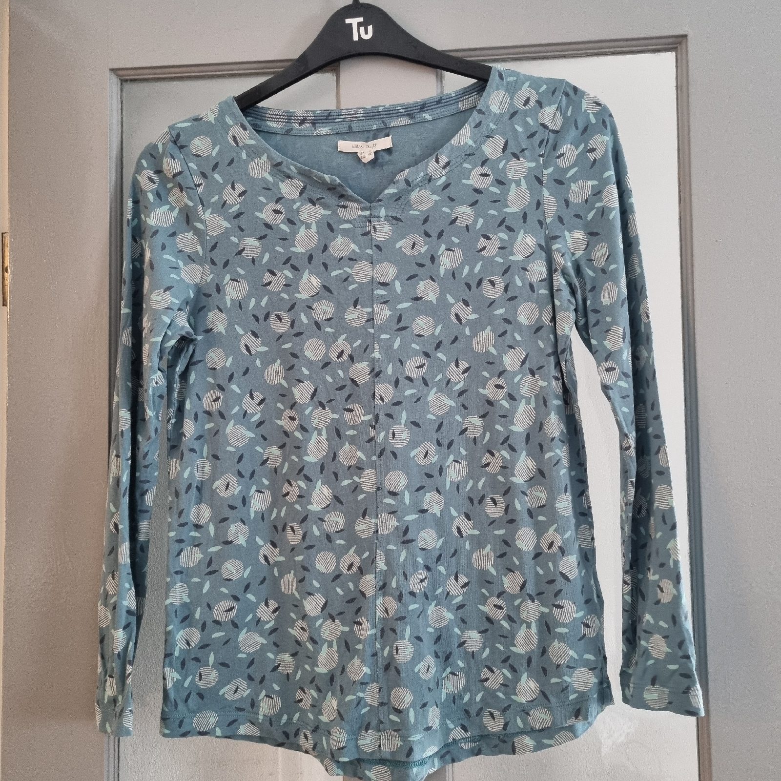 White stuff long sleeved top. Size 10