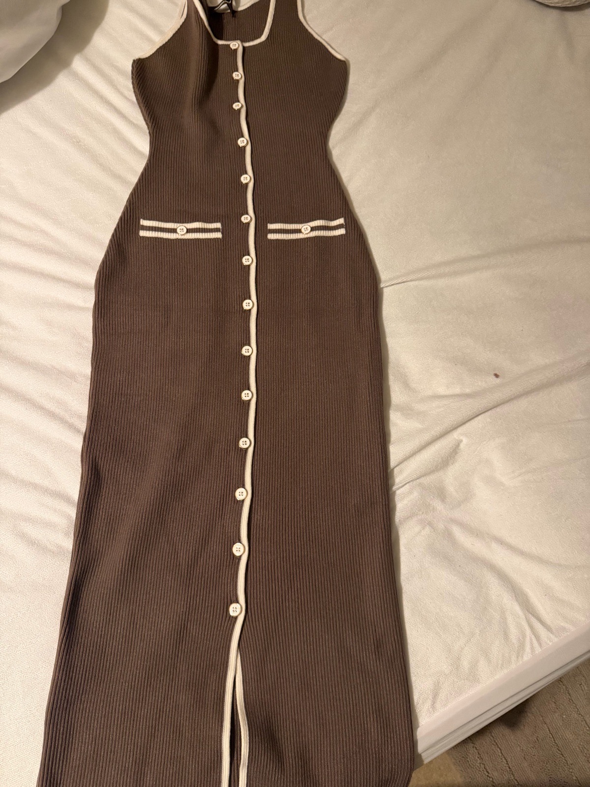 Mānière De Voir Brown Ribbed Button-Down Maxi Dress 🤎