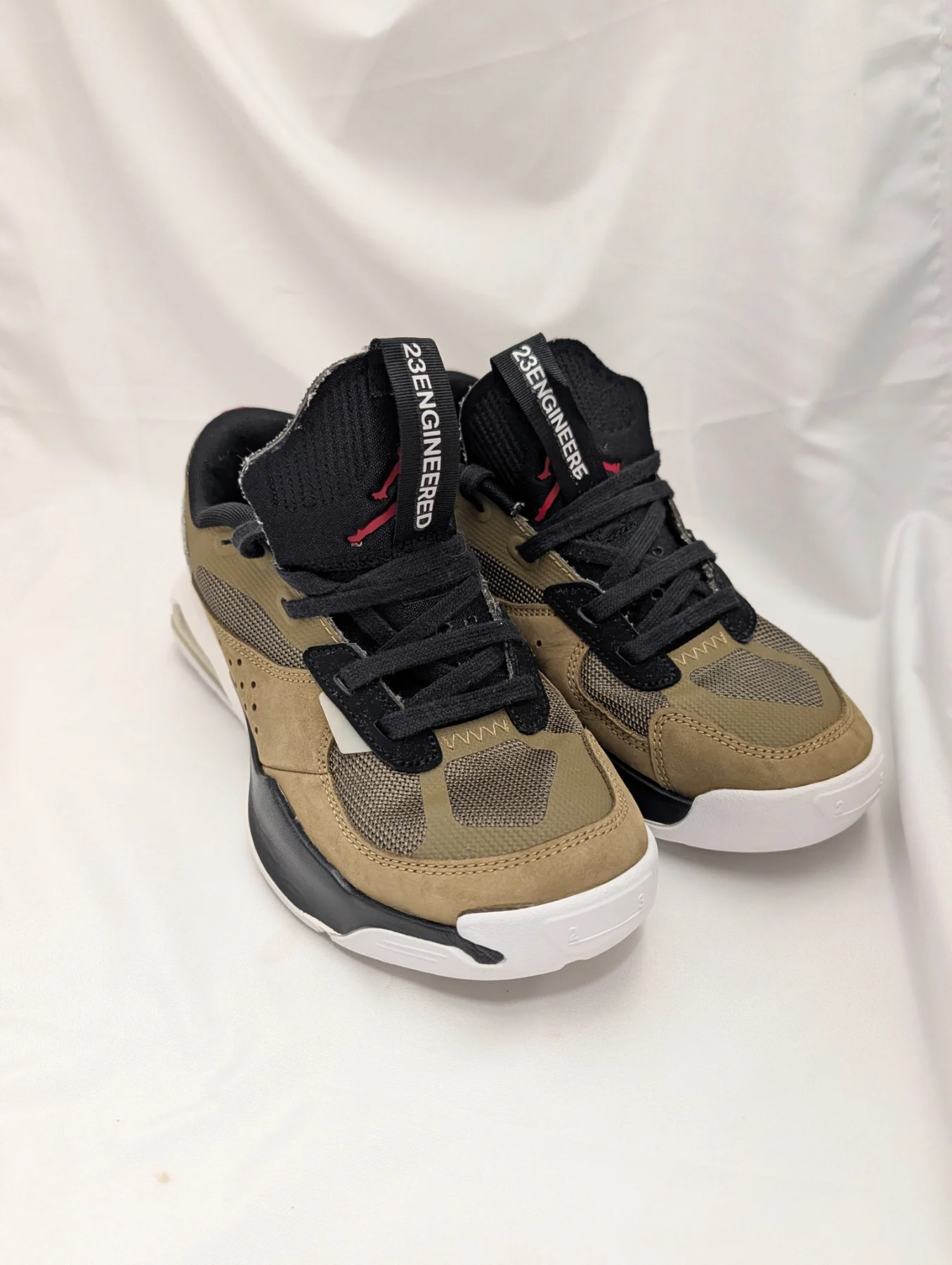 Jordan Air 200E Basketball Shoes Women's Size 5.5 Medium Olive Leather Athletic