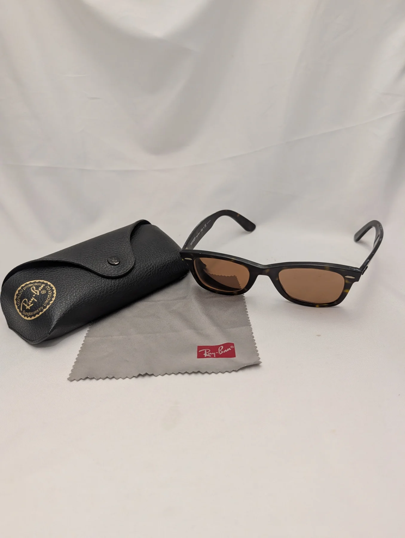 Ray-Ban Sunglasses RB2140 902/57 Original Wayfarer Tortoise Frame Brown Lenses
