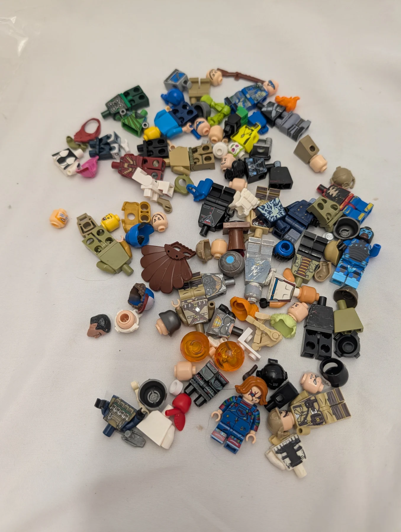 Random bundle of lego minigures and 3rd party figures joblot
