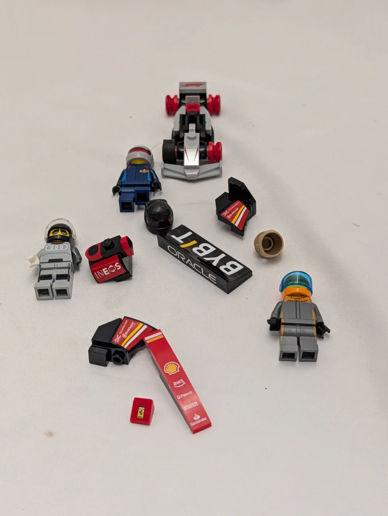 Lego® Speed Champions Racing Driver Minifigure Bundle x3 McLaren Red Bull audi