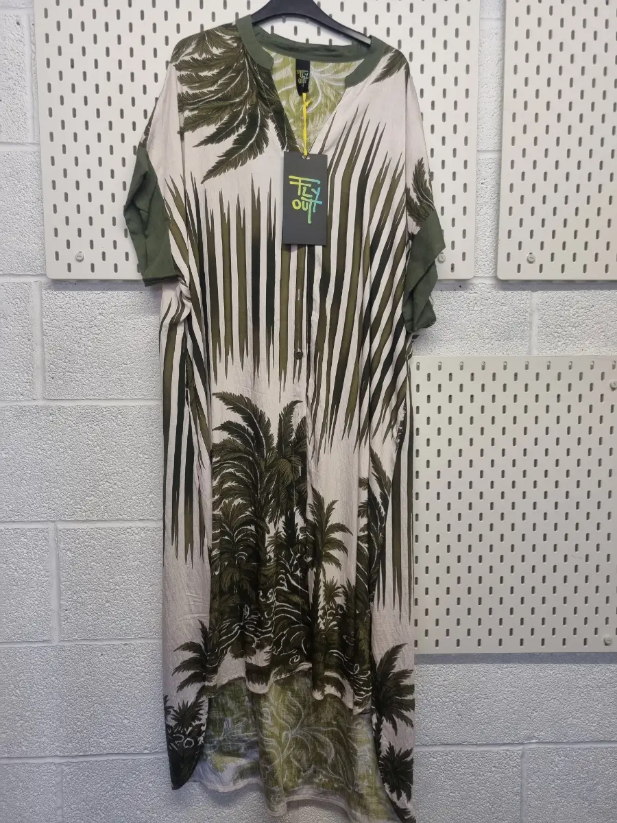 Dress One sz 10 to 18