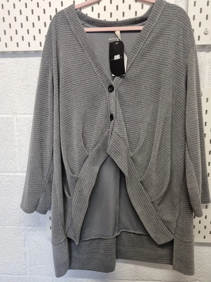 Cardigan silver sz 12 to 20