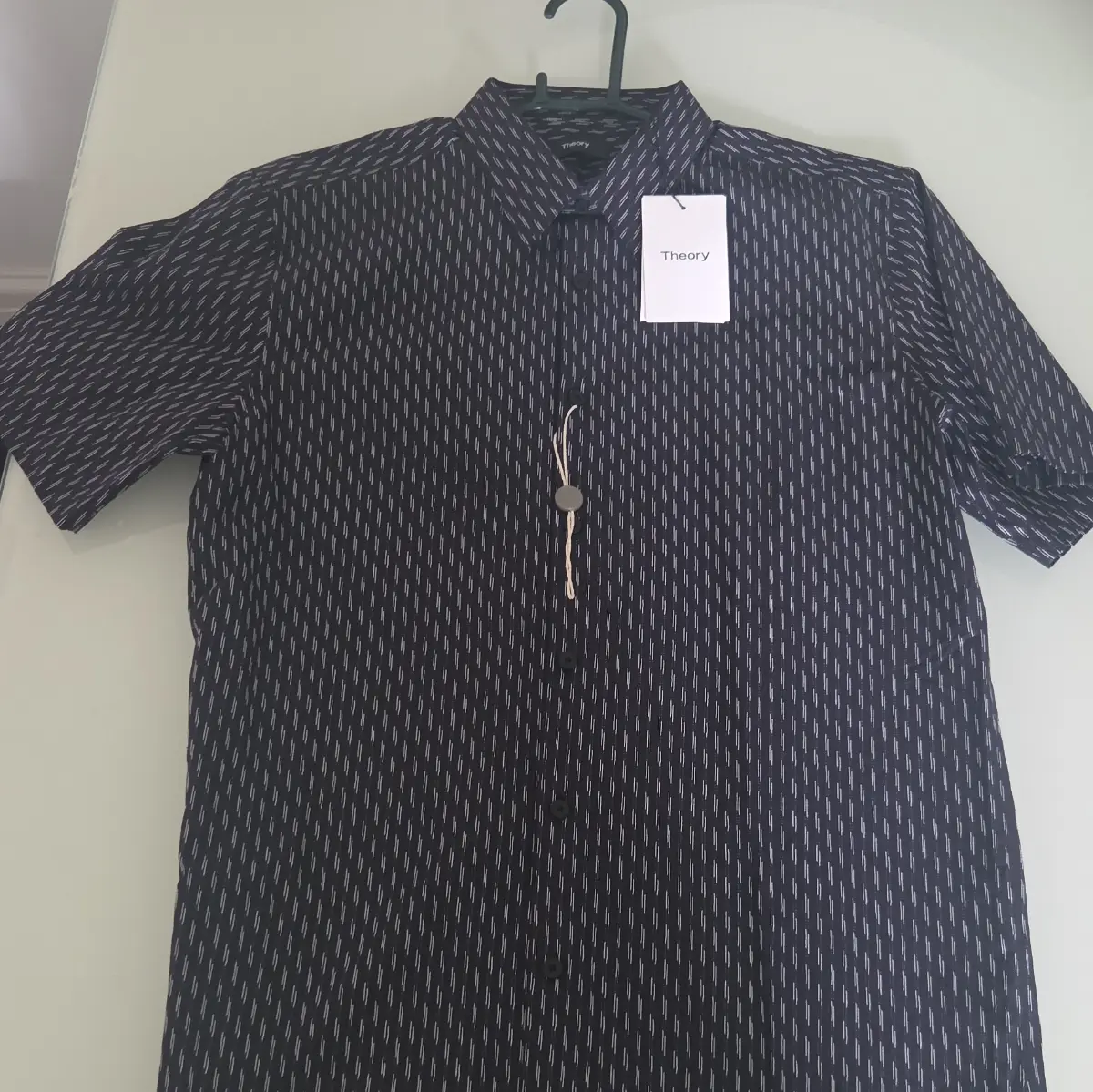 Theory shirt m