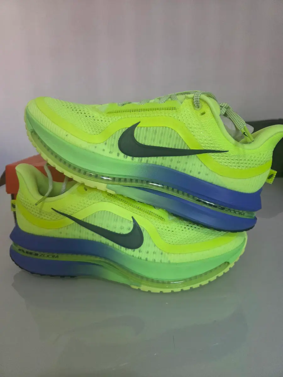 Nike UK 10
