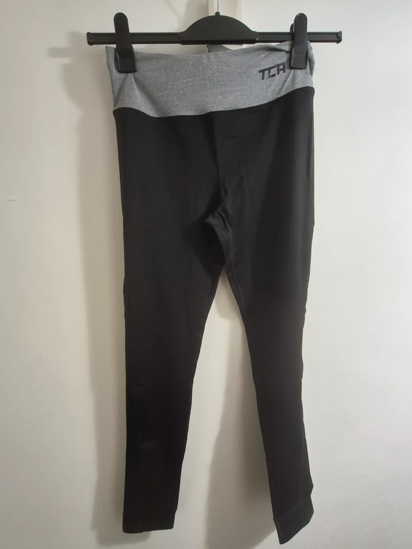 TCA medium leggings