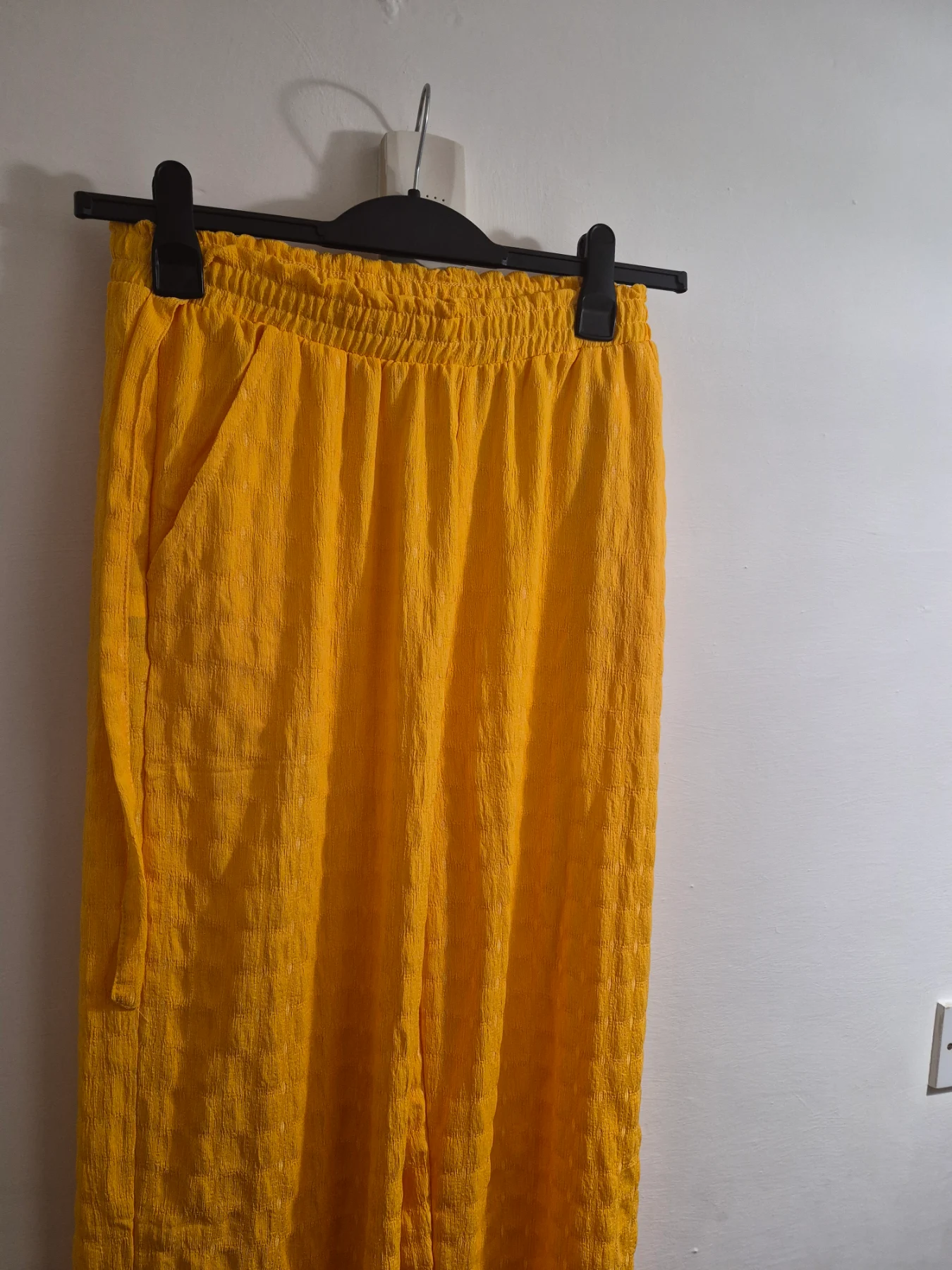 Zara yellow trousers