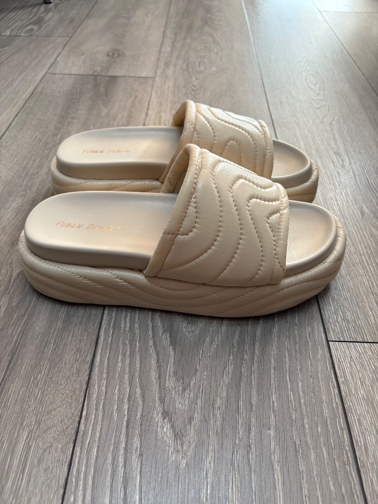 Public Desire Mylo flatform slider Stone / UK 8