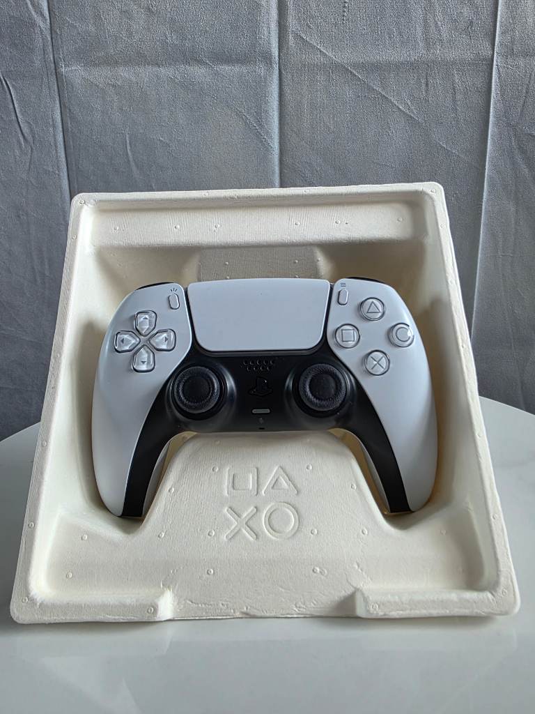 PS5 DualSense controller