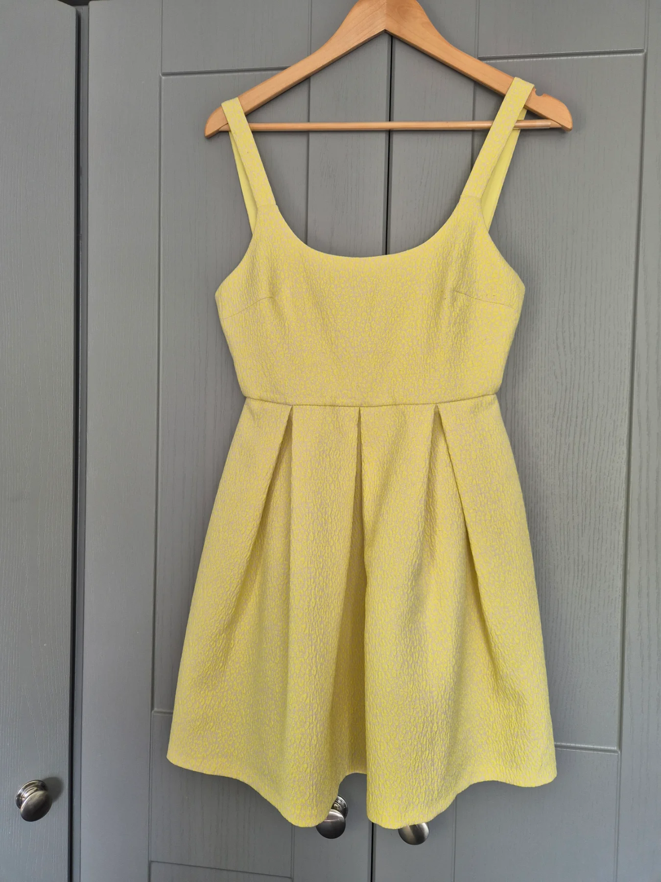 Zara Trafaluc Yellow Jacquard Animal Print Strappy Mini Fit and Flare Dress size Medium