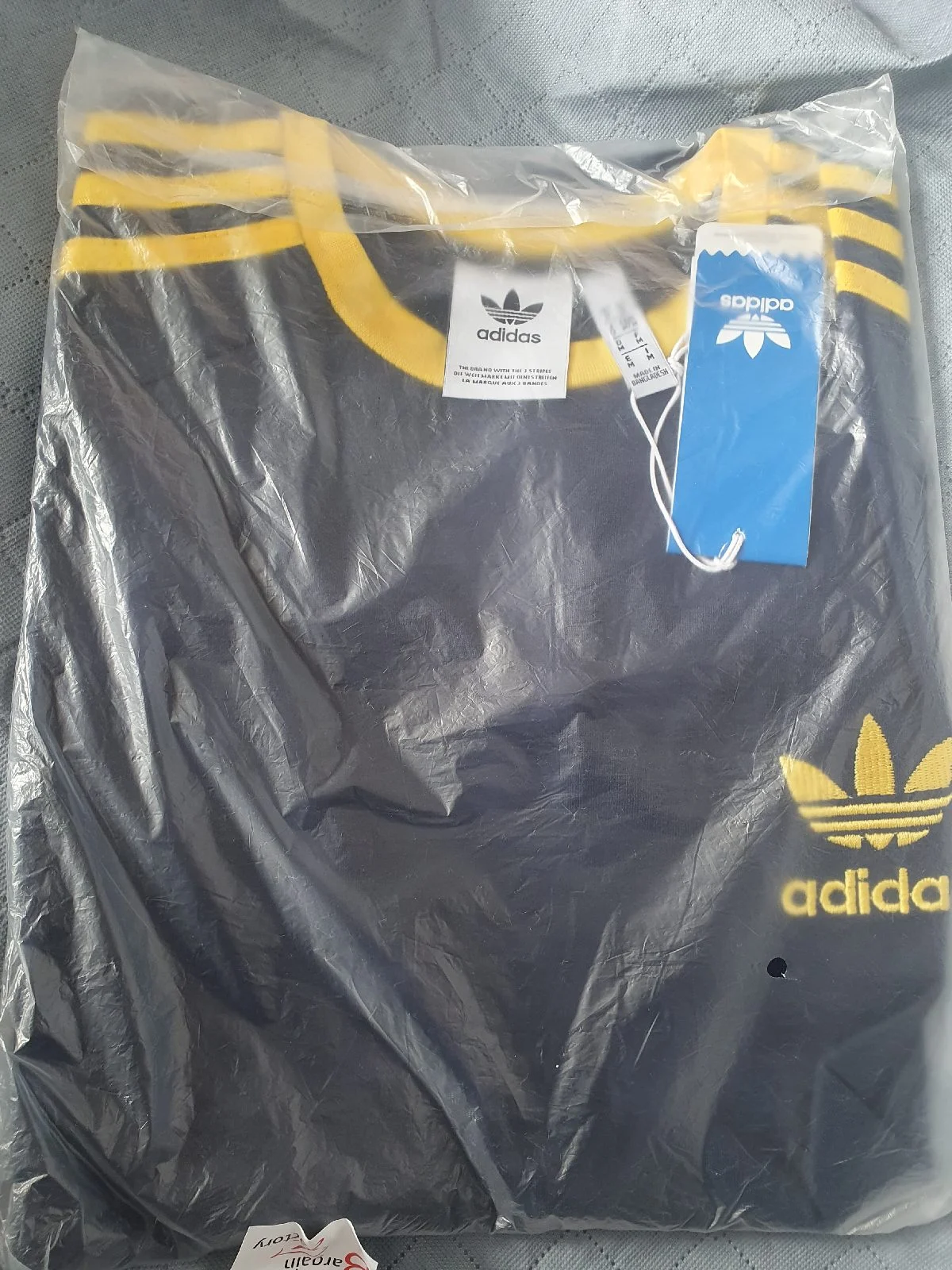 Adidas tshirt