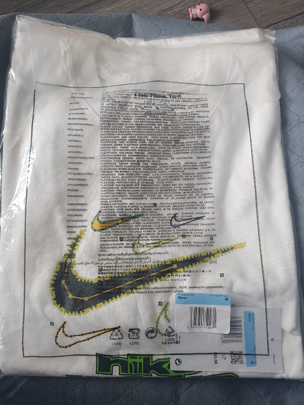 Nike tshirt size M