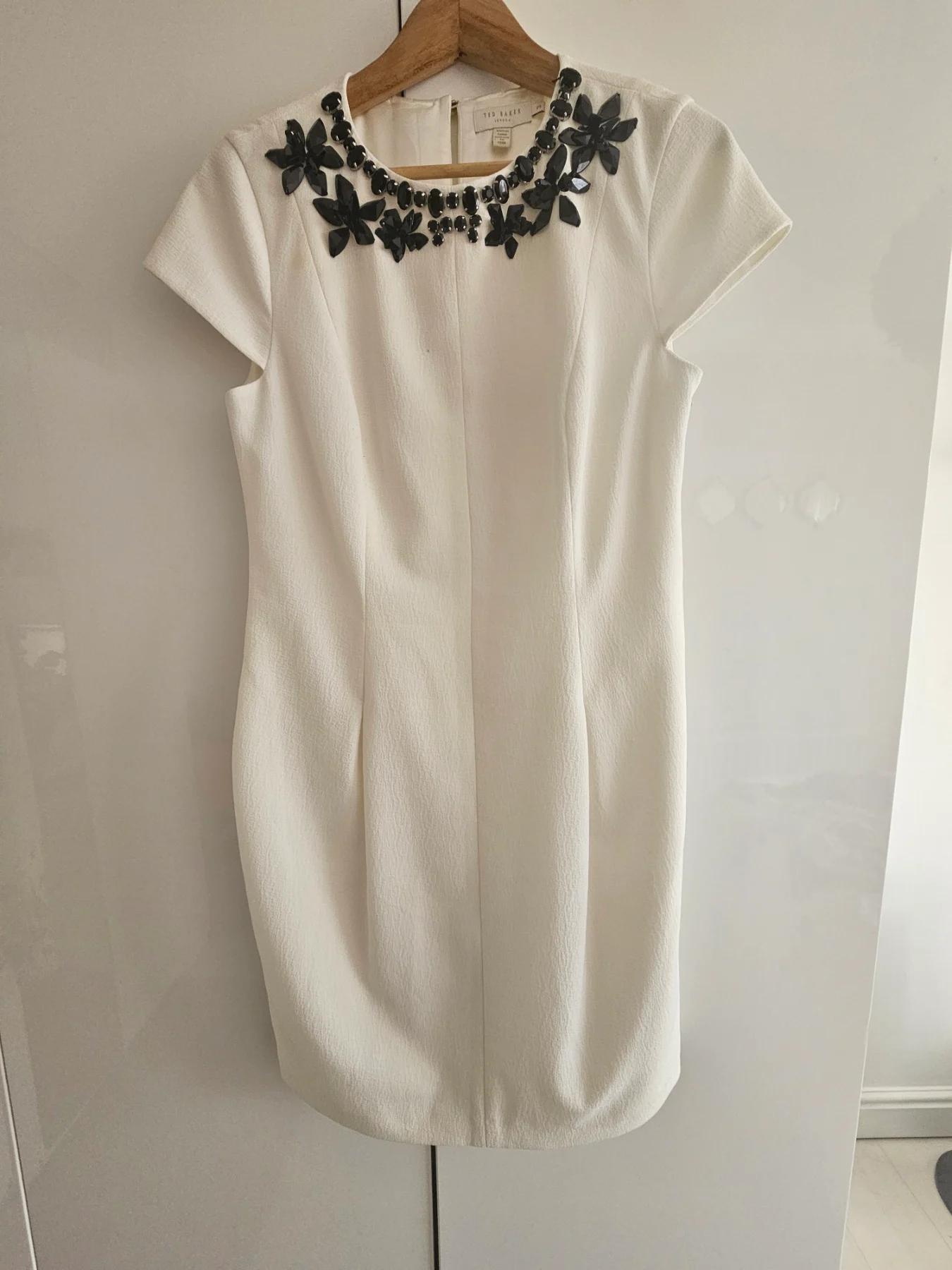 Ted Baker Ivory White Black Jewel Beaded Shift Occasion Dress - Size 3 (UK 12)